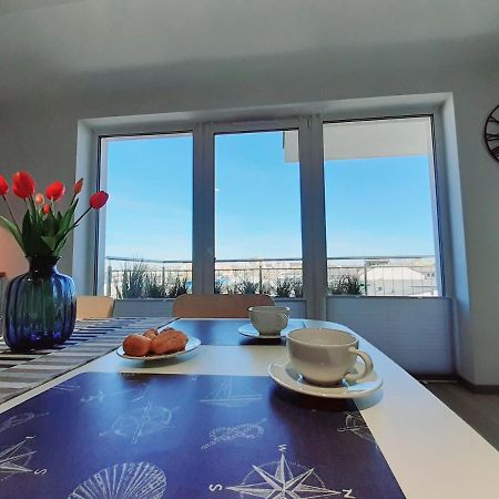 Апартаменты Apartament Kapitanski Mostek 17A Z Widokiem Na Port I Latarnie Morska Oraz Garazem Колобжег Экстерьер фото