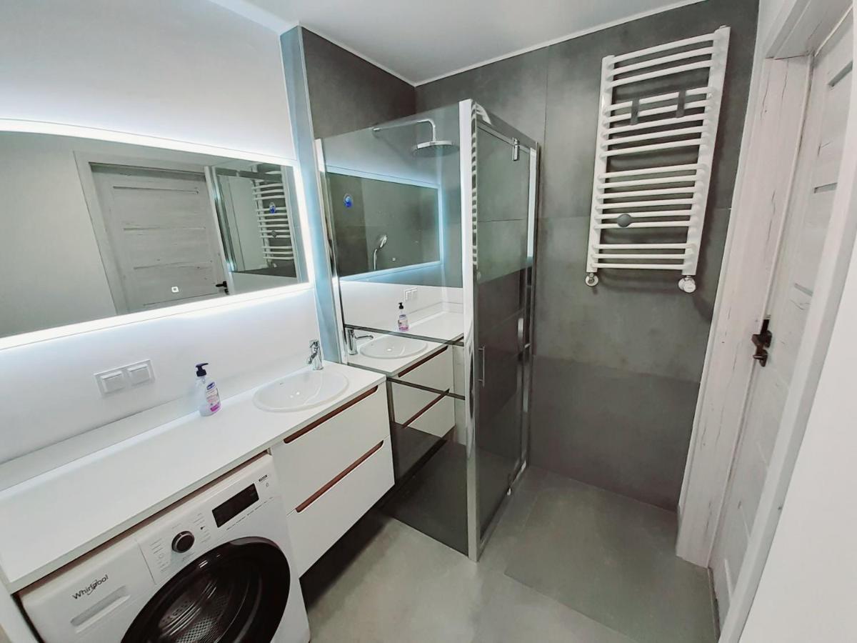 Апартаменты Apartament Kapitanski Mostek 17A Z Widokiem Na Port I Latarnie Morska Oraz Garazem Колобжег Экстерьер фото